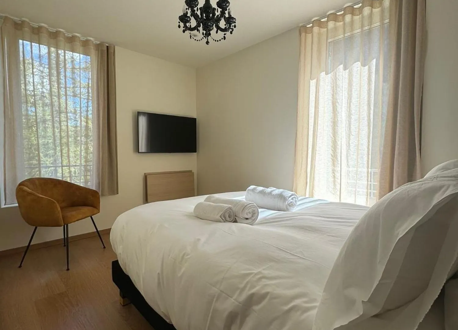 Apartment Residence Villa Belle Fleur - 6 Appartements - Capacite D'Accueil De 2 A 8 Personnes Chateau-Ville-Vieille France
